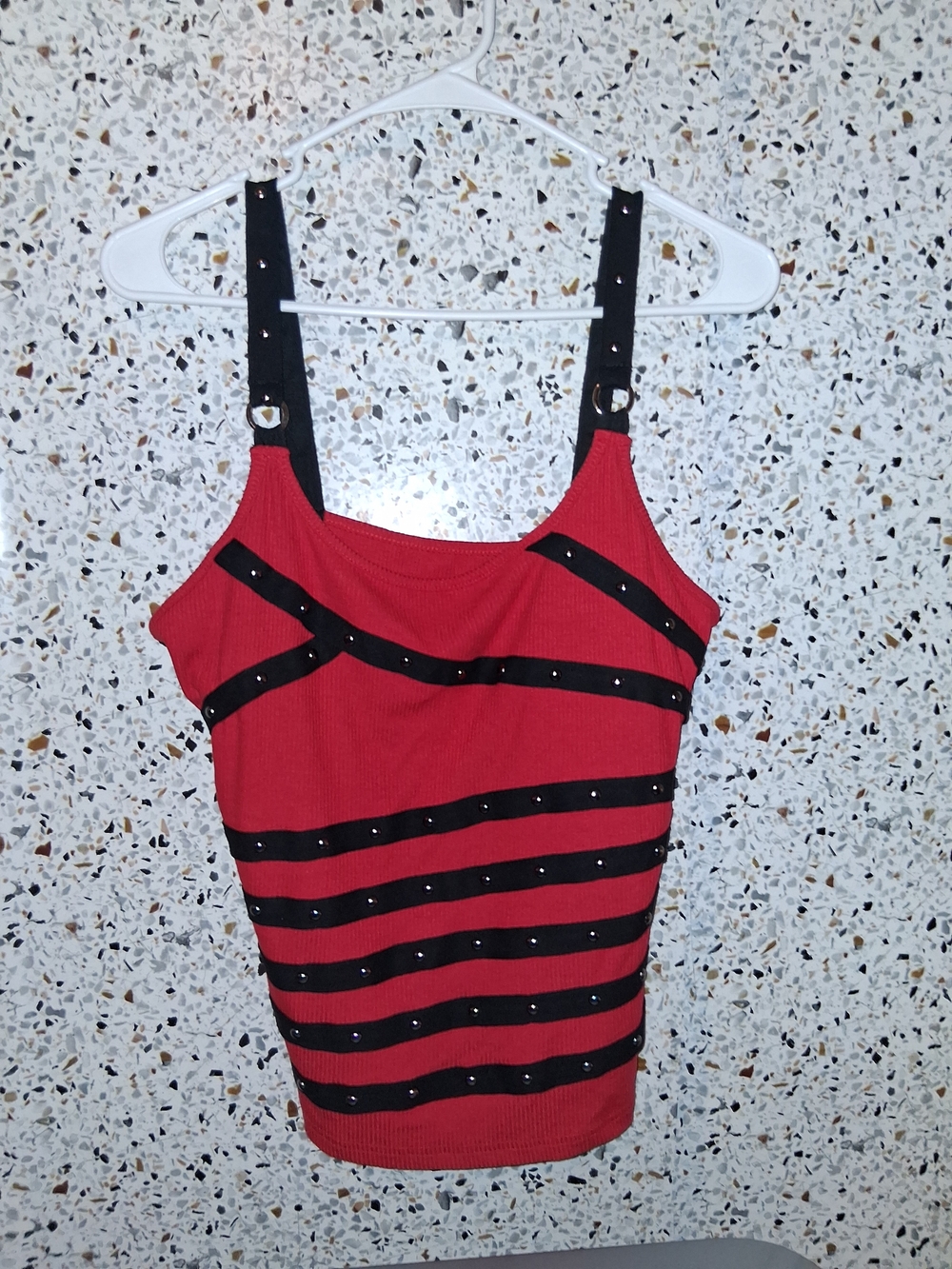 Romwe Cami Sweater Top Size Large Black And Red NWT